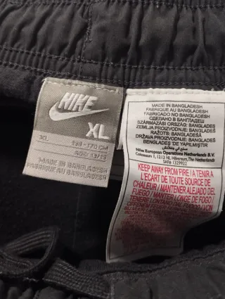 Chándal Nike chica.