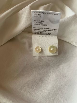 Camicia bianca con rouches