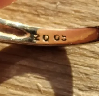 Anillo oro 9ct zafiros y diamantes