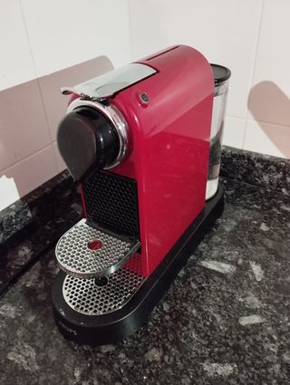 Cafetera Nespresso Krups XN 7415 Roja