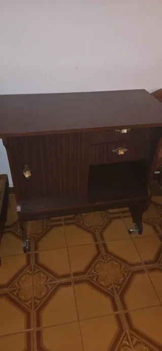 Mueble Antiguo Marrón
