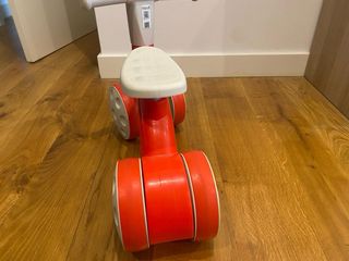 Moto correpasillos Molto Baby roja