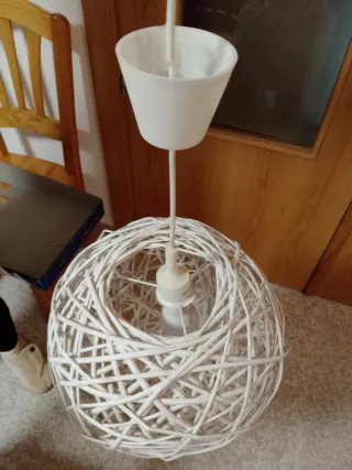 Lámpara colgante redonda blanca