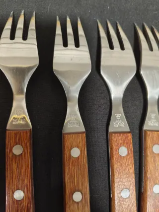 6 tenedores tipo carne de acero inoxidable+ madera