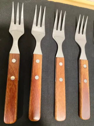 6 tenedores tipo carne de acero inoxidable+ madera