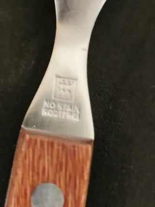 6 tenedores tipo carne de acero inoxidable+ madera