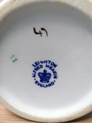 Lechera de porcelana inglesa