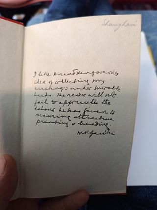 1a EDICIÓN The law of love GANDHI