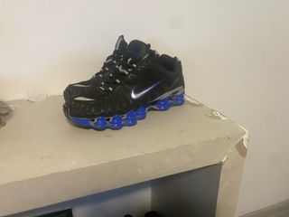Zapatillas Nike Shox R4 Negras y Azules