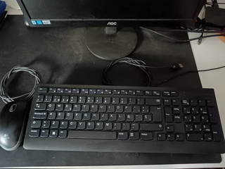 Intel NUC i5 7Gen 8GB SSD WiFi HDMI USB-C + Office