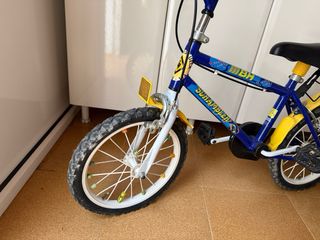 Bicicleta infantil BH Scrambler azul