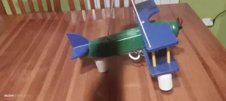 Lámpara infantil avión