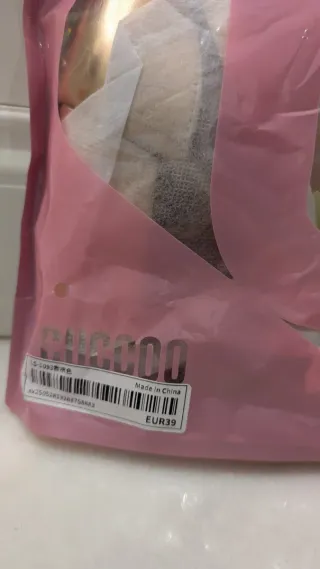 Zapatos de fiesta dorados tacón