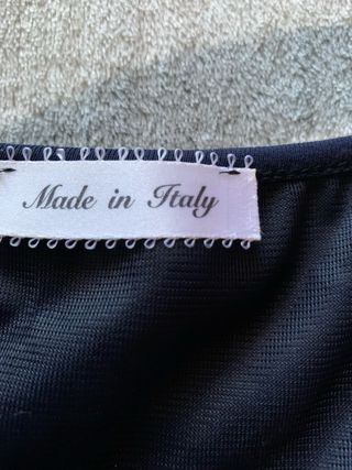 Abito blu con rouches