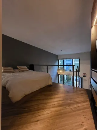 Loft dúplex muy luminoso, con terraza y garaje.