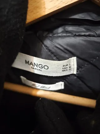 Abrigo largo negro Mango