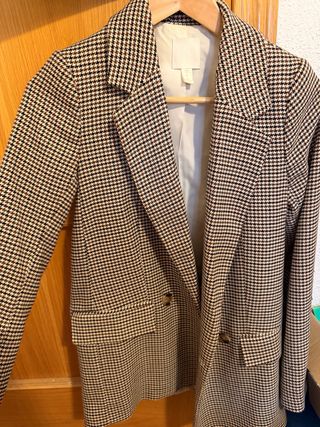 Americana H&M cuadros Talla 32