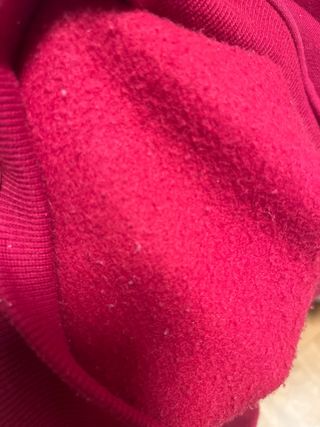 Sudadera Pray Roja con Estampado