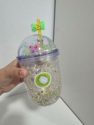 Vaso congelador con figura y pajita