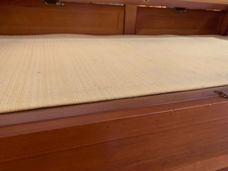 Mesa de centro de madera con cristal