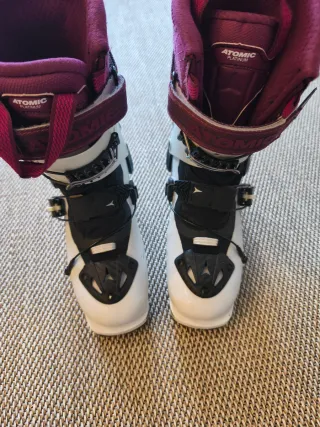 Botas esquí travesía mujer ATOMIC BACKLAND w