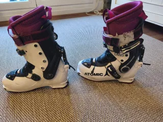 Botas esquí travesía mujer ATOMIC BACKLAND w