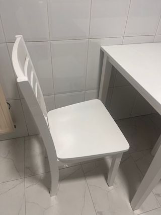 Mesa y 4 Sillas Cocina/Comedor Blancas