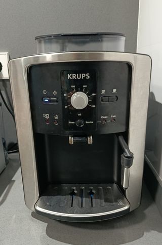 Cafetera Krups EA8010 Superautomática