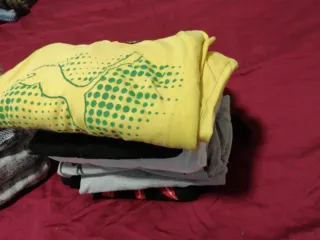 Lote S-M: Jersey y Camisetas