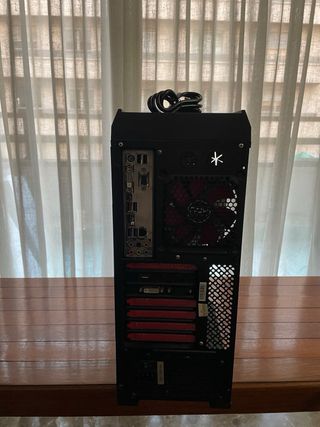 Torre PC gamer Nox Negra