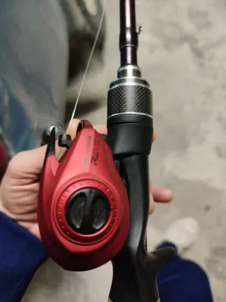 Caña Abu García Spike Pro y carrete revo rocket