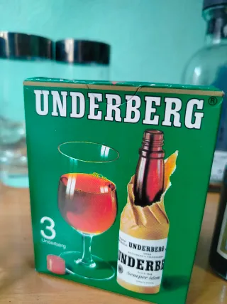 Set di mini bottiglie di liquore