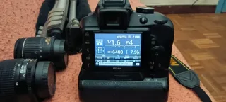 Cámara Nikon D3300 + Accesorios