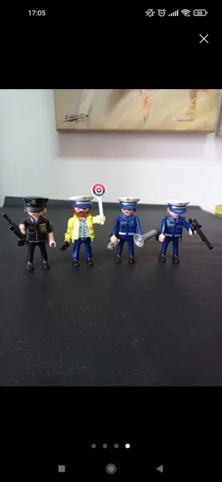 Lote 4 Policías Playmobil con accesorios