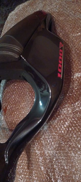 Colin MV Agusta F4 1998-2009