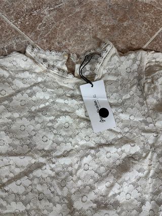 Camiseta encaje blanco