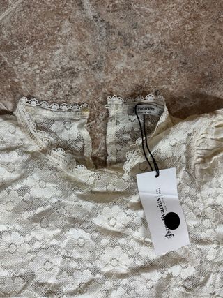 Camiseta encaje blanco