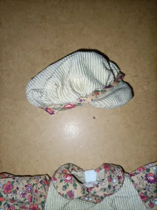 Pelele+gorro 32-34 cm Paola Reina Las Amigas