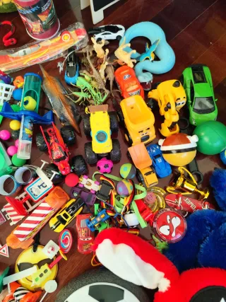 Mueble Organizador Juguetes + lote jueguetes