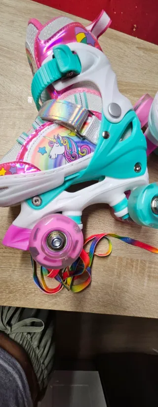 Patines 4 ruedas luces LED Talla 30-33