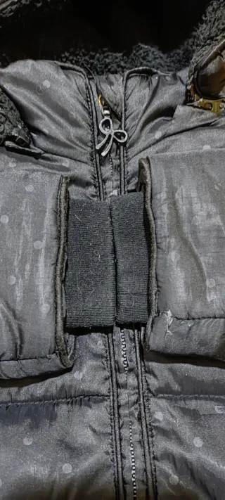 Abrigo acolchado negro niña Boboli