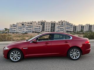 Jaguar XF 2012