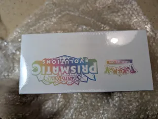 Pokemon Center Elite trainer box prismatic evoluti