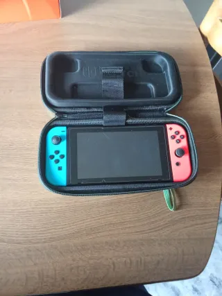 Nintendo Switch Azul y Rojo