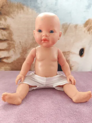 Muñeca bebé realista