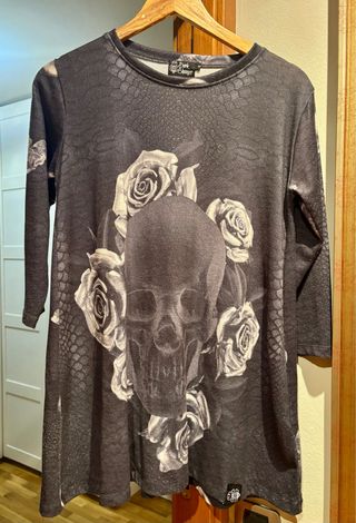 CamisolaDark Sheeps Calavera Rosas