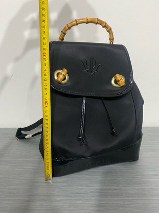 Zaino Regina Schrecker nero con manico bambù