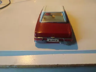 Mercedes 250 de EXIN SCALEXTRIC