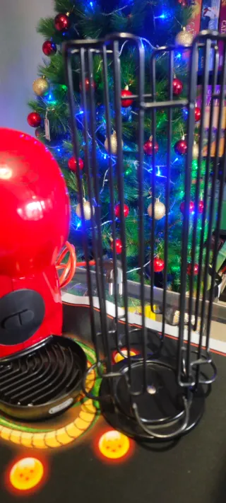 Cafetera Dolce Gusto + Almacenador