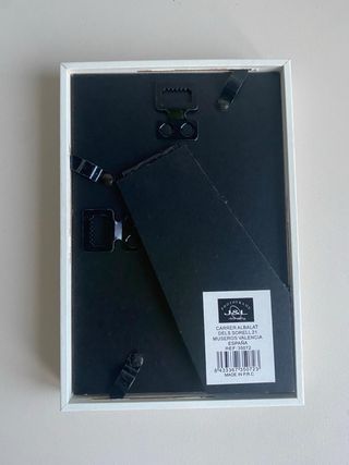 Marco de fotos blanco y marrón